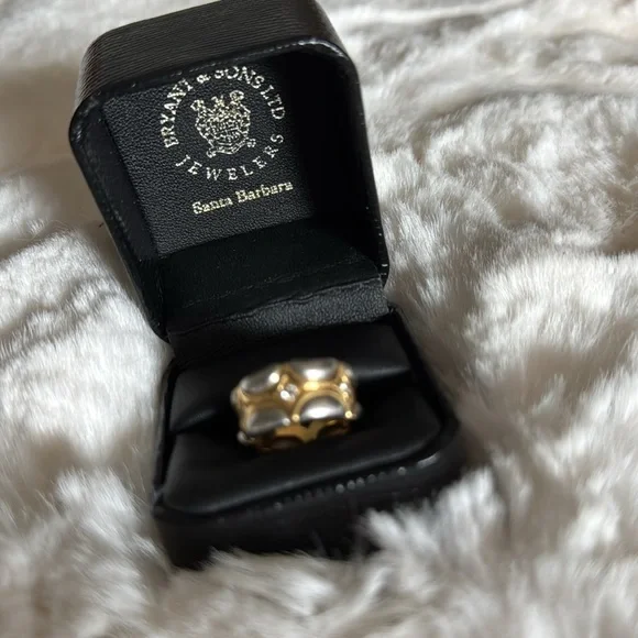 💎 18K Gold & Platinum Diamond Band 0.24ct VS1-FG, Appraised $7,437, Size 6.25 - Picture 4 of 4